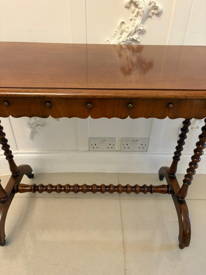 Antique Victorian Quality Mahogany Side/Lamp Table - Image 8